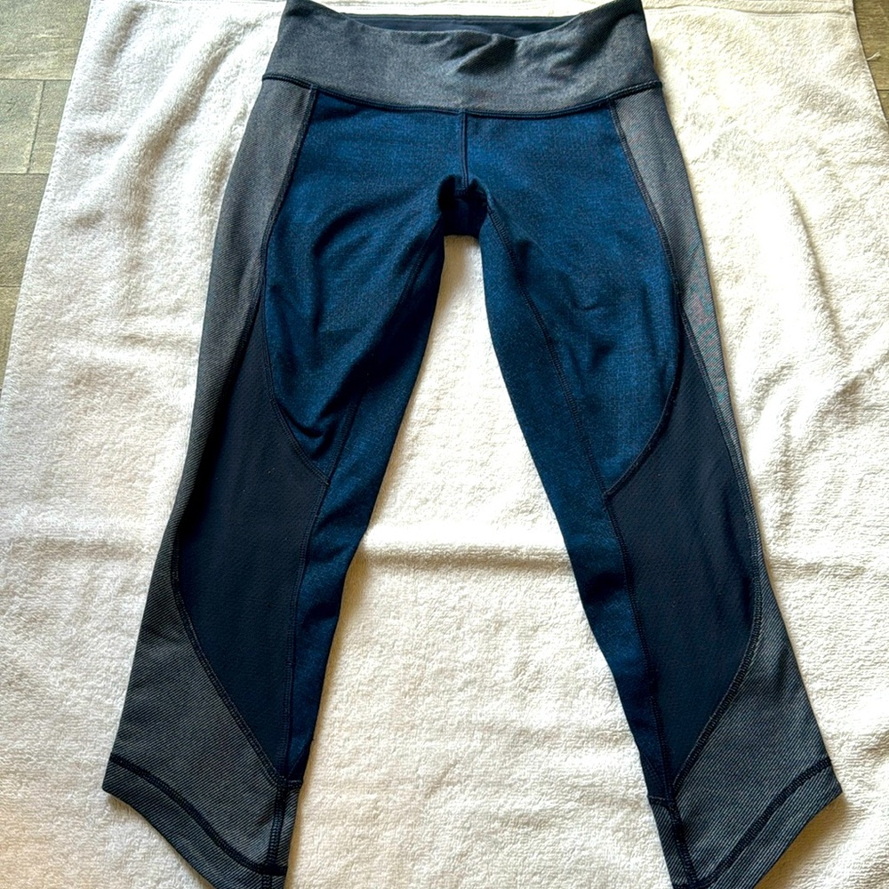 Lululemon leggings SZ 4